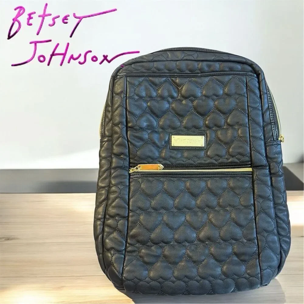 Betsey Johnson Large Quilted Heart Black Laptop Backpack Crossbody Floral Lining